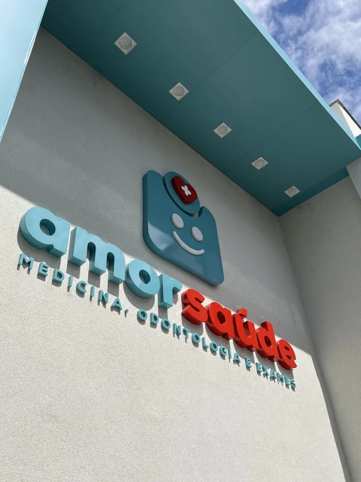 Fachadas em ACM e Lona